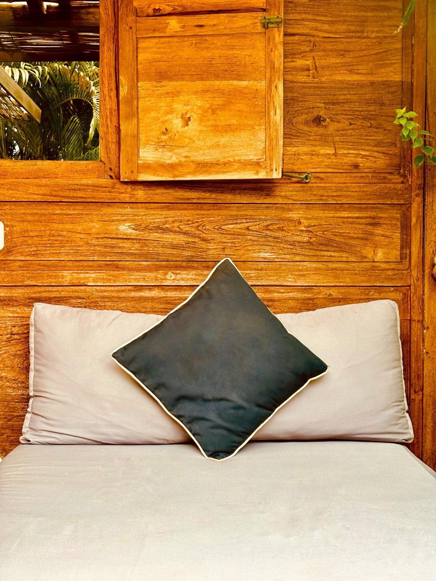 Green Escape Eco Resort Улувату Экстерьер фото